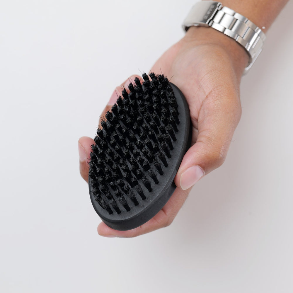 L3VEL3 Palm Brush
